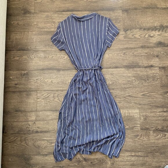 Abercrombie Collared Button-Up Tie-Waist Midi Dress with Split Hem - Picture 4 of 5